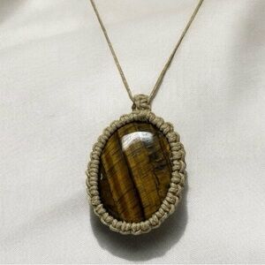 Handmade Tiger’s Eye Macrame Statement Necklace – Natural Stone